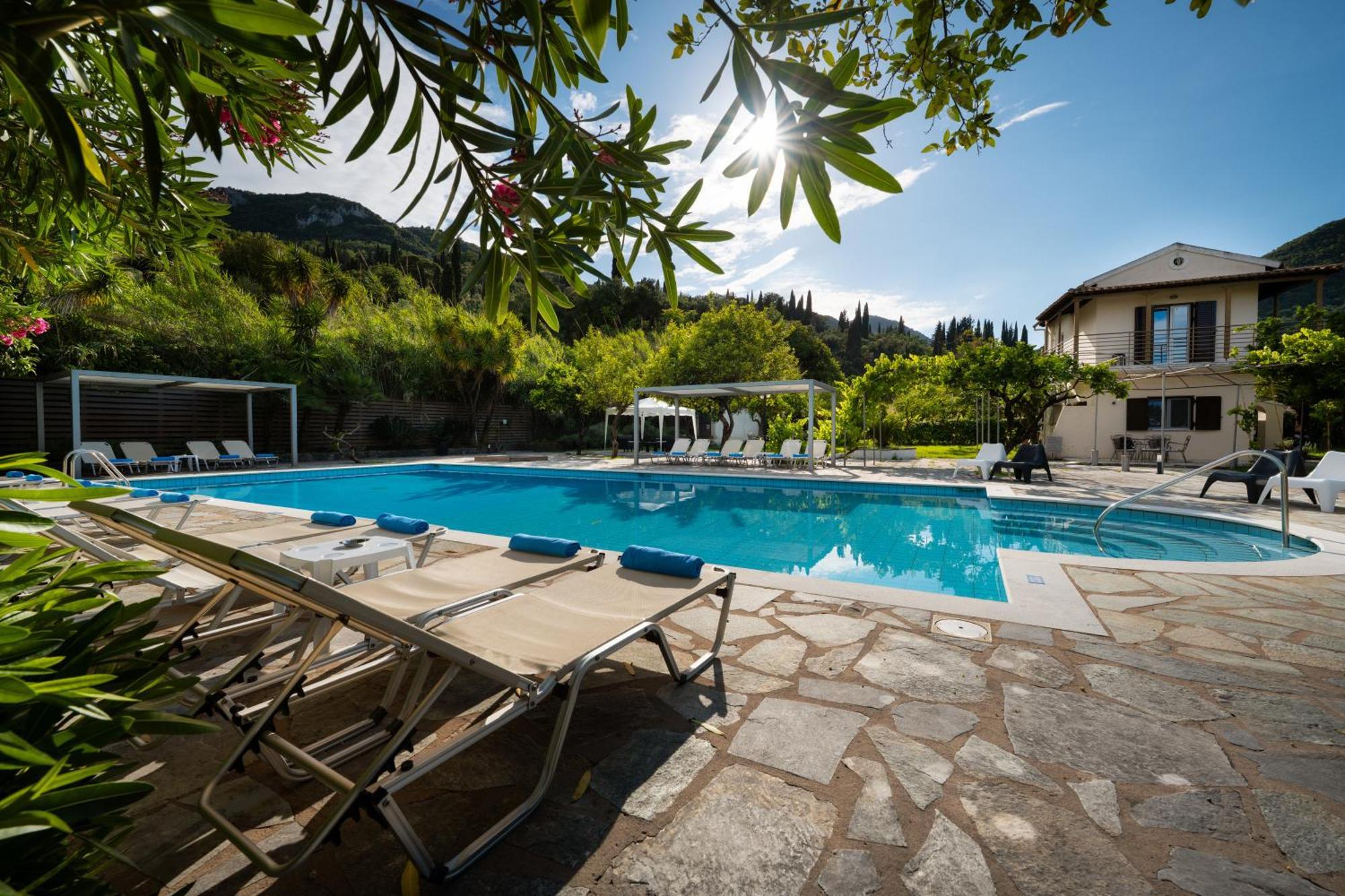 Orange Grove Suites Benitses  Exterior foto
